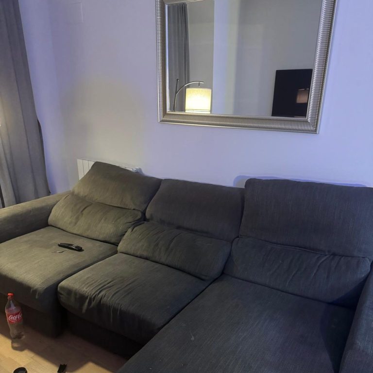 Recogida de sofás viejos en Barcelona por LoTiramos.com